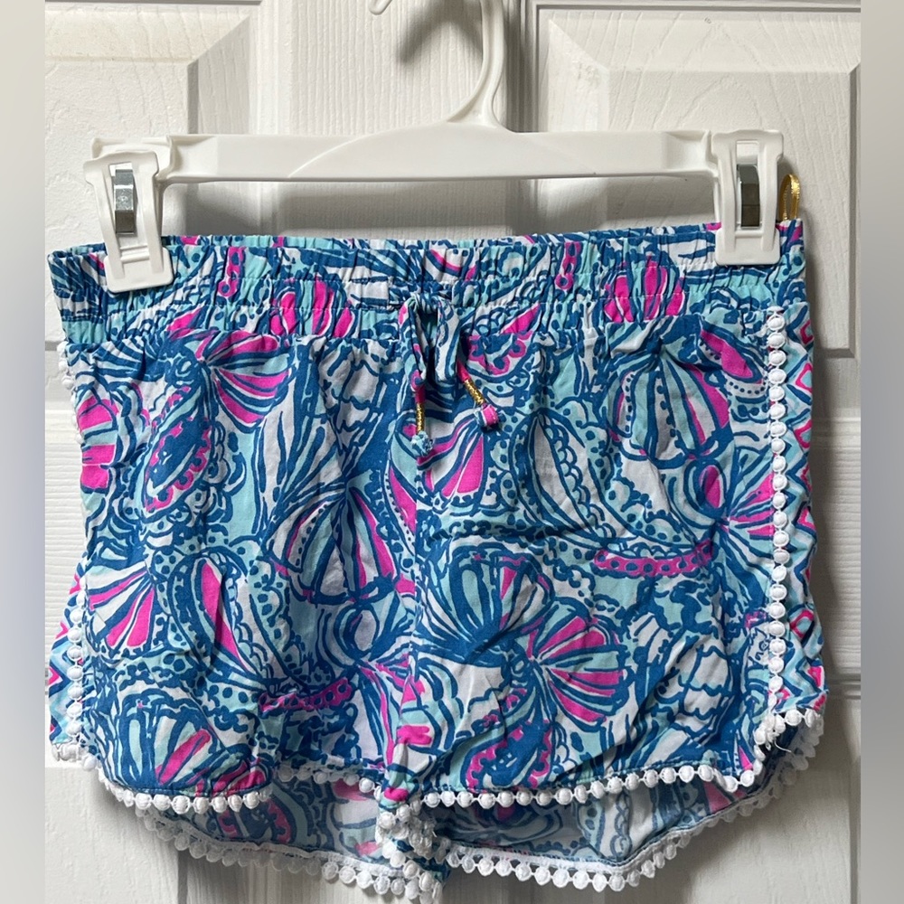 Girls Never Worn Lilly Pulitzer Shorts without tags 100% cotton shorts